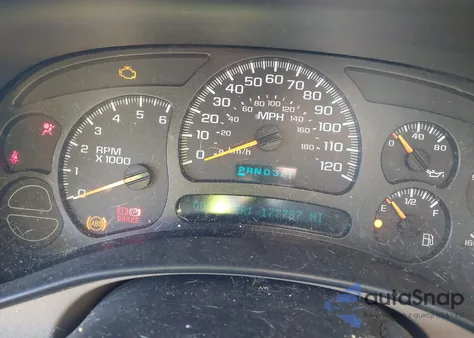 2005 Chevrolet Silverado 1500 Z71 from USA, damaged, VIN 2GCEK13T451115806